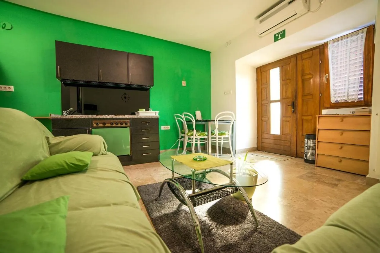 Apartment Pud Oreh 306 Roč 0*,  克罗地亚